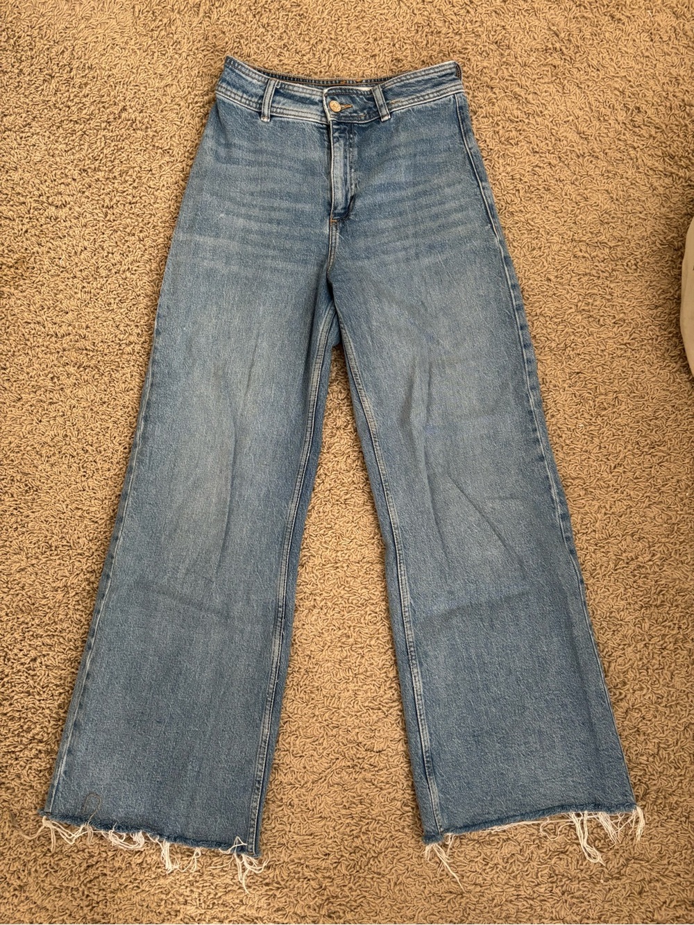 Catherines Light Blue Wide-Leg Jeans with Raw Hem